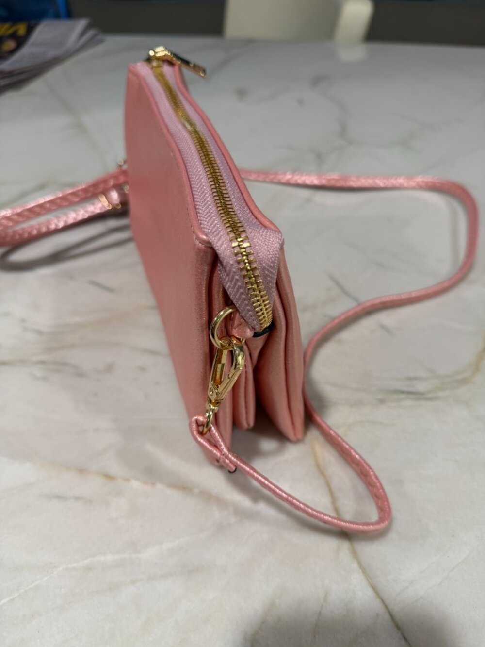 Jen & Co. Riley Crossbody Wristlet - Picture 2 of 3